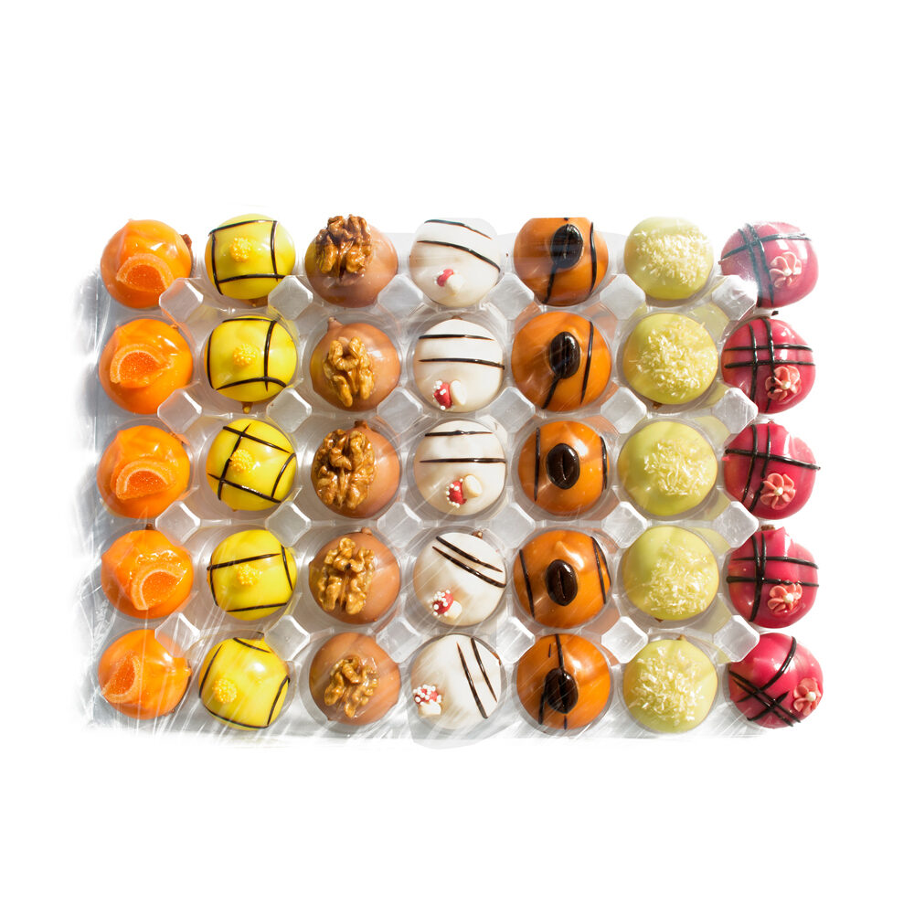 C/70PC  PETIT FOURS ASS MARZIPAN
