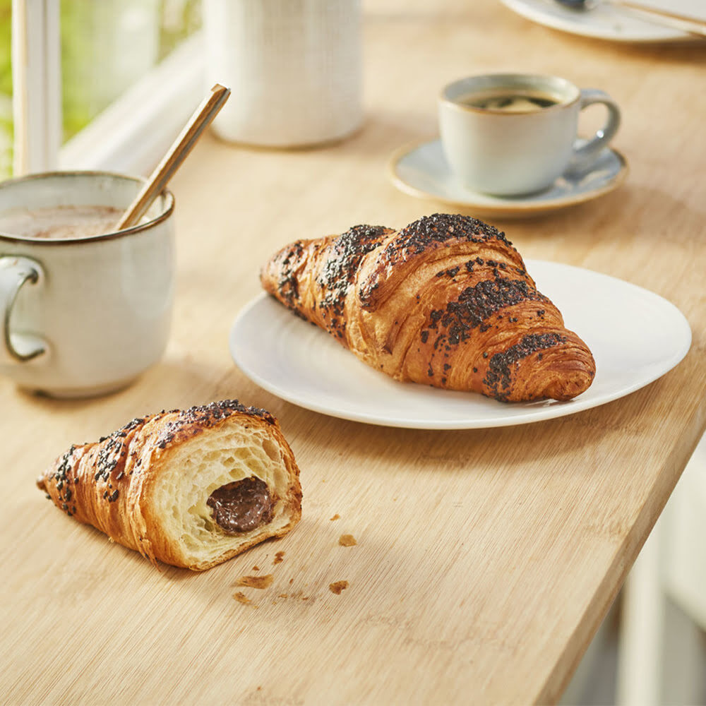 C/40ST CROISSANT MET CACAO-HAZELNOOTVULLING 90G