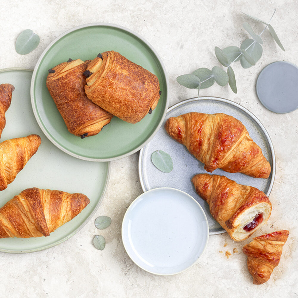 C/44PC CROISSANT RASPBERRY FILLING VEGAN 90G 38539 BRIDOR