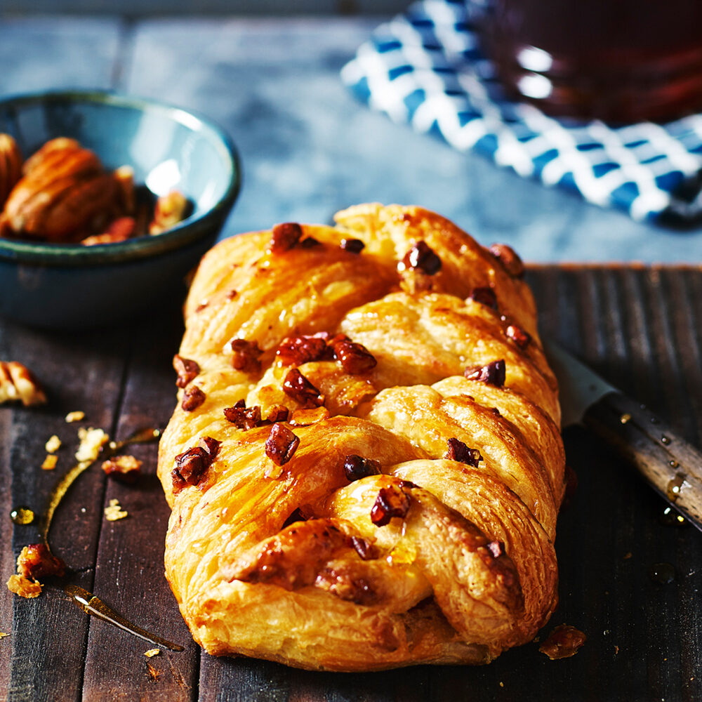 C/48PC MAPLE PECAN PLAIT      PAN
