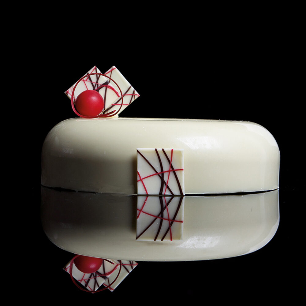 X 162 PC CHOCOLATE BALL WHITE/RED 13394%