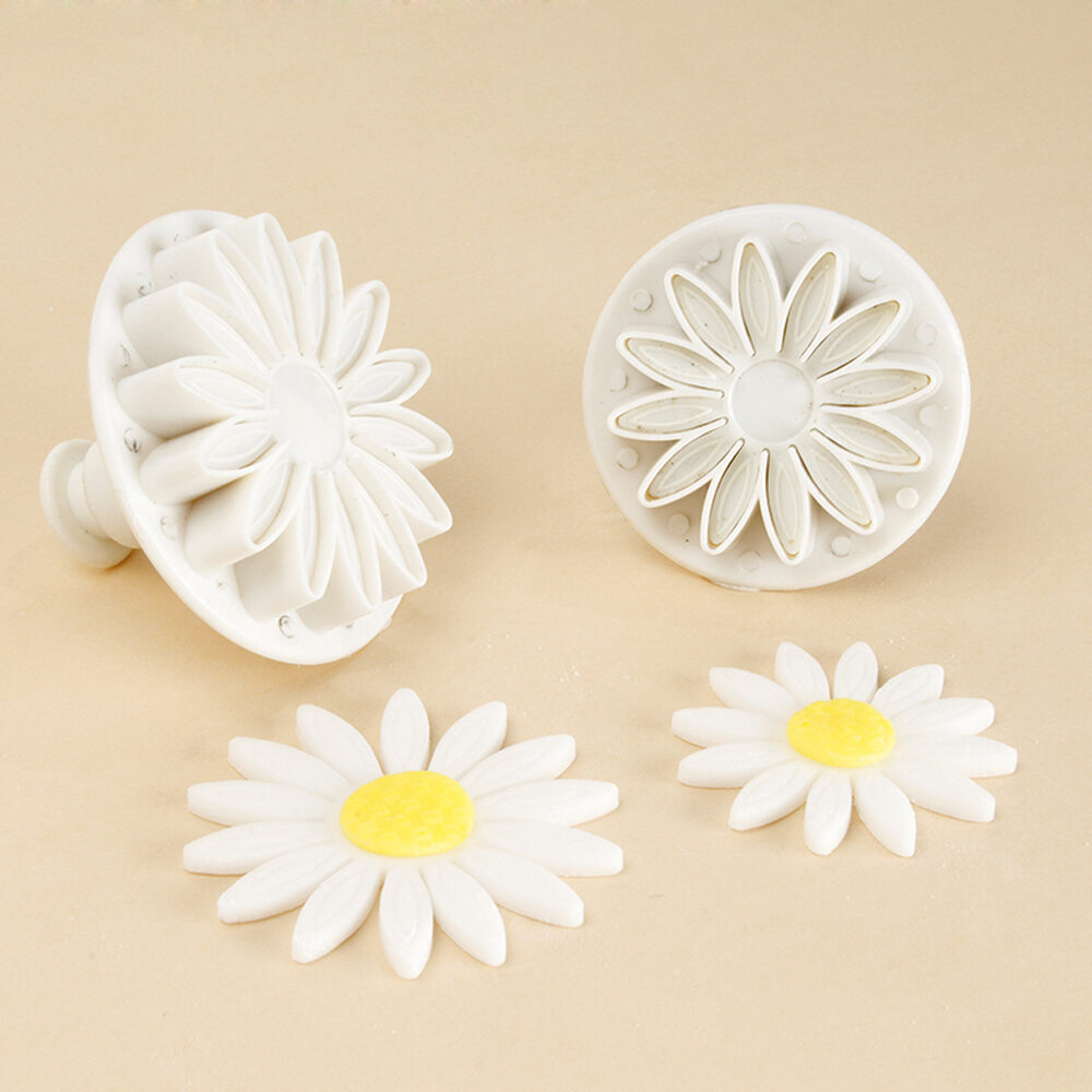 XSET 3 UITSTEKERS GROTE MARGRIETEN D.4,5-5,5CM PLASTIEK 3025