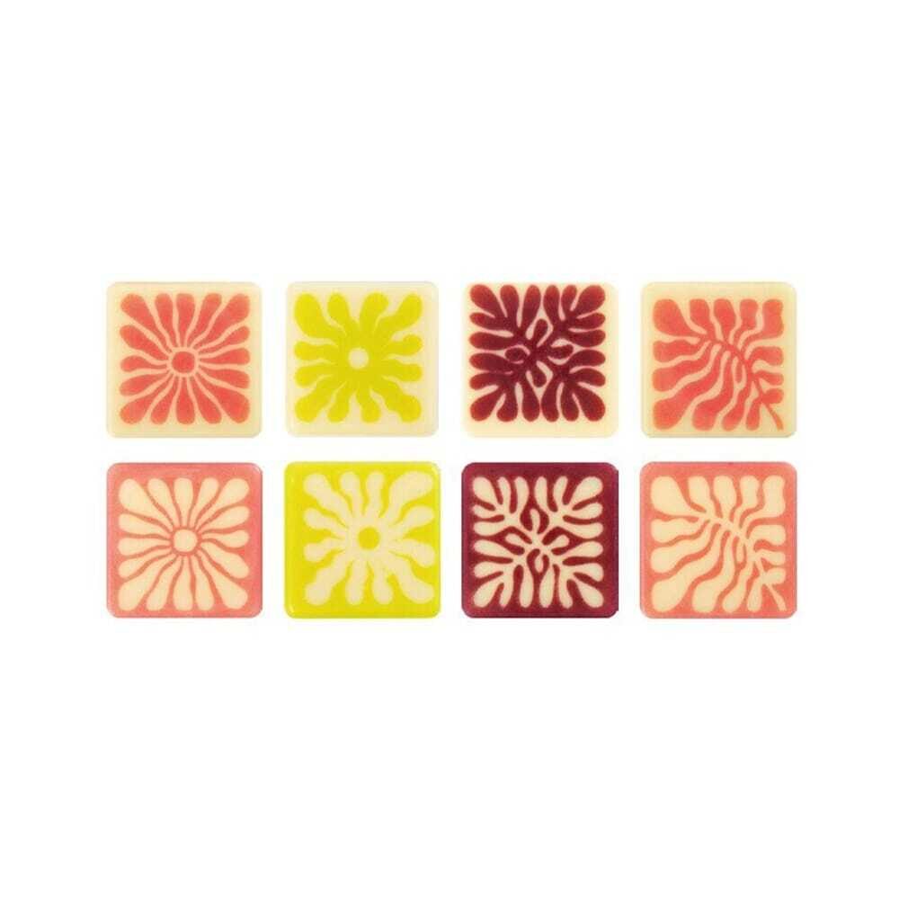 X300ST VIERKANT MET MOTIEF 2X2CM WITTE CHOCOLADE 34094