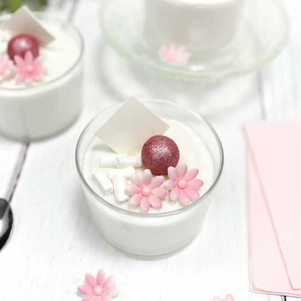 C/105PC MARGUERITE PLIE AVEC PERLE BLANC Ø2CM SUGARPASTE