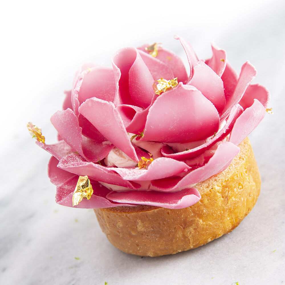 X150ST CHOCOLATE DECOR ROSE PETALS PINK DOBLA