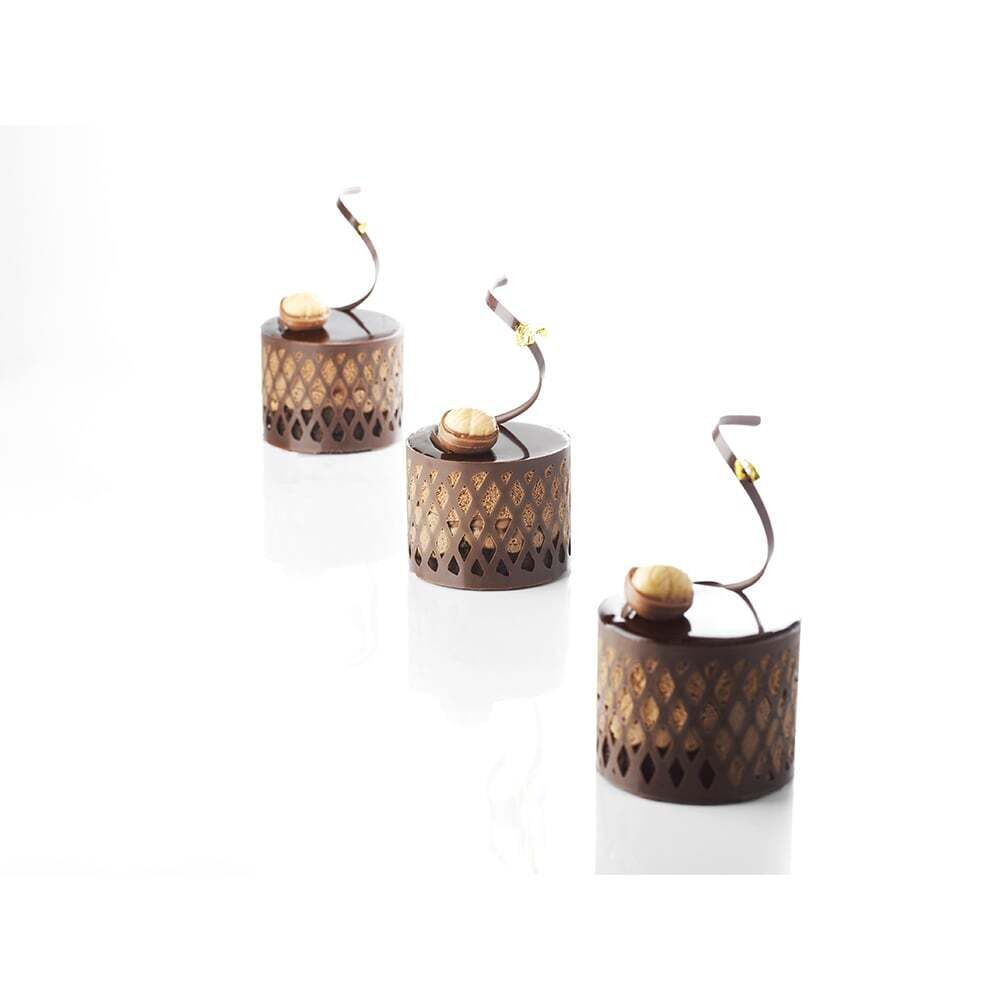 X120ST CHOCOLATE DECOR HAZELNUT IN SHELL DOBLA