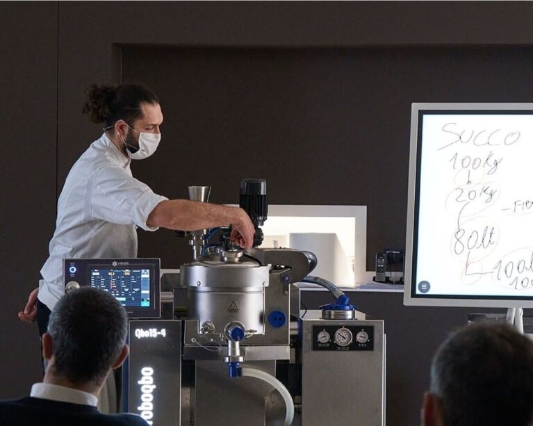 Roboqbo 1